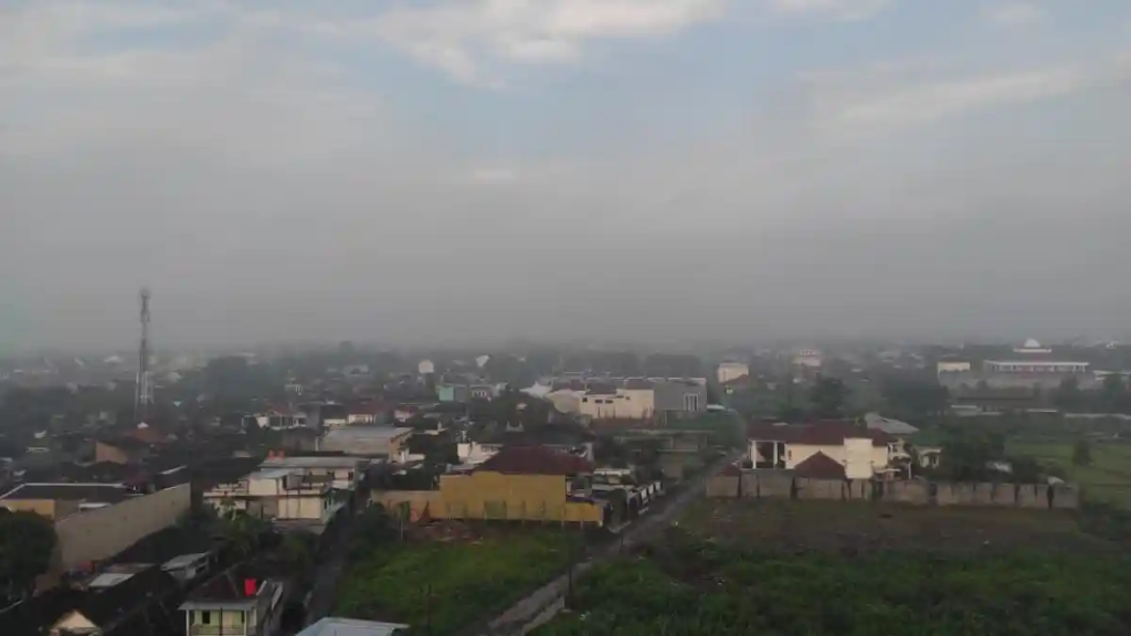 La Nina Lemah Picu Hujan Lebat di Aceh, Riau, Papua 2025