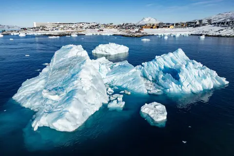 7 Fakta Greenland Mencair Cepat Ancam Dunia 2026